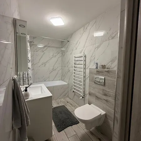 Guziczek * נובי טארג